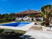 Casa chalet en Venta en Navalquejigo Los Arroyos