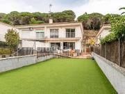 Casa chalet en Venta en Nucli Urbà
