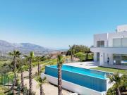 Casa chalet en Venta en Ojén