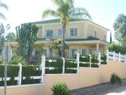 Casa chalet en Venta en Torrequinto