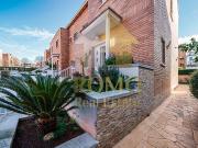 Casa chalet en Venta en Palau solità i Plegamans