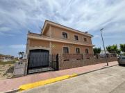 Casa chalet en Venta en Piles