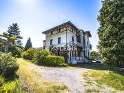 Casa chalet en Venta en Pravia