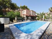 Casa chalet en Venta en Pueblo Español Coveta Fumá