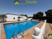 Casa chalet en Venta en Purias