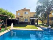 Casa chalet en Venta en Riba roja de Túria