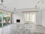 Casa adosada en Venta en Centro