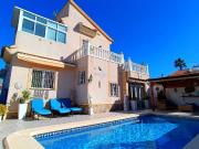 Casa chalet en Venta en Rojales