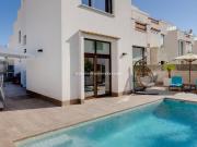 Casa chalet en Venta en Rojales