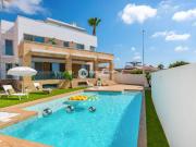 Casa chalet en Venta en Rojales