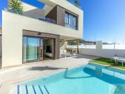 Casa chalet en Venta en Rojales