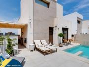 Casa chalet en Venta en Rojales