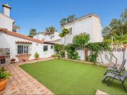 Casa chalet en Venta en San Pedro de Alcántara pueblo