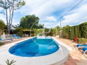 Casa chalet en Venta en Serra