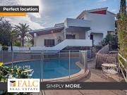 Casa chalet en Venta en Son Verí