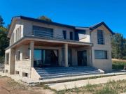 Casa chalet en Venta en Toén