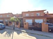 Casa chalet en Venta en Ugena