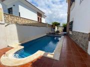 Casa chalet en Venta en Urbanización Santa Rosa