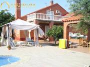 Casa chalet en Venta en Urbanizaciones