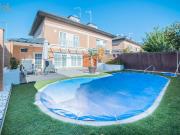 Casa chalet en Venta en Urbanizaciones