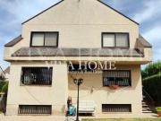 Casa chalet en Venta en Urbanizaciones