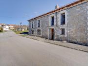 Casa chalet en Venta en Valle de Valdebezana
