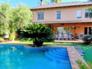 Casa chalet en Venta en Vallirana