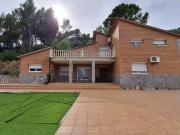 Casa chalet en Venta en Vallirana