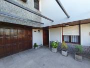 Casa Chalet en Venta en Villa Primera