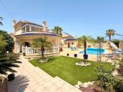 Casa chalet en Venta en Villamartín Las Filipinas