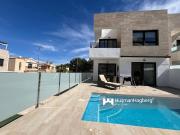 Casa chalet en Venta en Villamartín Las Filipinas