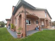 Casa chalet en Venta en Villaquilambre