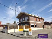 Casa chalet en Venta en Villasabariego