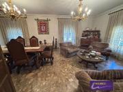 Casa chalet en Venta en Villaturiel