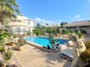 Casa chalet en Venta en Zona Carrefour Urbanizaciones Casa chalet en Venta en Zona Carrefour Urbanizaciones