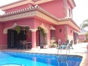 Casa chalet en Venta en Zona Centro Comercial Torrequebrada