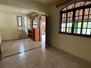Casa charmosa Ã venda no Centro do Cascatinha