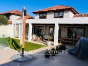 Casa chilena prácticamente nueva en Chicureo Norte