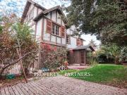 Casa clásica en arriendo 6D/4B. Villa Maria Verbo Divino