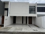 Casa climatizada en Venta en Fracc. Lomas del Dorado,...