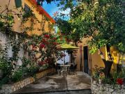 CASA COLONIAL CON AMPLIO JARDIN EN VENTA EN CIUDAD DEL...