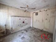 CASA COLONIAL DE UNA PLANTA EN EL CENTRO PARA RENOVAR