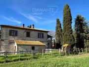 Casa colonica in vendita a Castiglione Del Lago