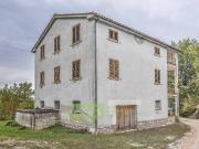 Casa colonica in vendita a Comunanza, Campagna