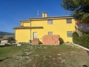 Casa colonica nelle splendide colline di Montefelcino...