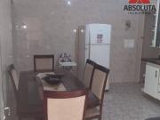 Casa com 02 dormitórios