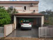 Casa com 02 quartos na região leste de Londrina