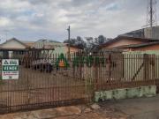 Casa com 02 quartos sendo 01 suíte na região leste de...