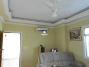 Casa com 03 dormitórios e garagem em Bairro: Esplanada...