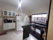 Casa com 03 Dormitórios Sendo 01 suíte, Residencial...